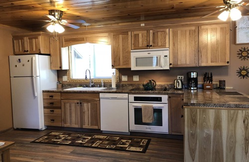 Island Park Cabin | Woodland retreat/hot tub/Near Yellowstone