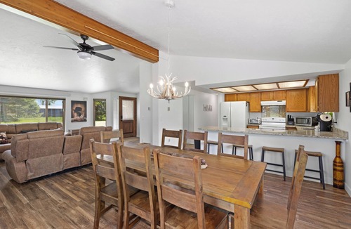 Alpine Northwest House | Wyoming Mountain Retreat Near Jackson Hole & Palisades Lake