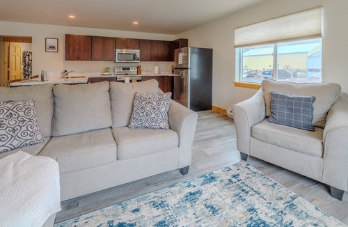 Gardiner Apartment | Yellowstone Retreat Rentals U2: two blocks from Yellowstone!