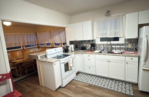 Jordan Valley House | You will love this darling 3 bedroom,family & pet friendly home in Jordan Valley