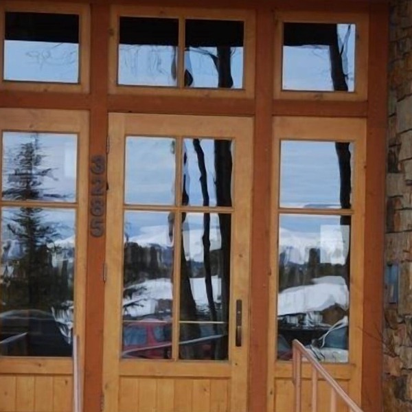 Teton Village Ski ~In~/Ski Out - Next to Tram