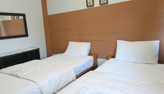 บ้านไร่ภูวังน้ำ in Ban Khlong Ki
