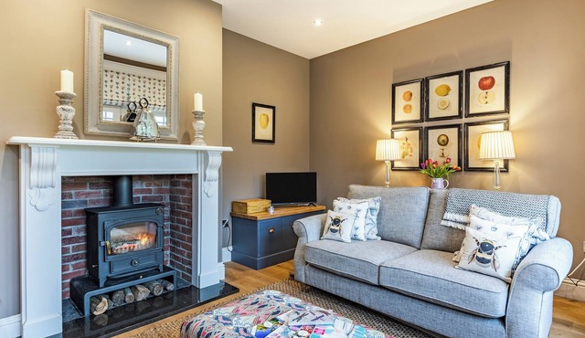 1 bedroom accommodation in Willoughby in Willoughby