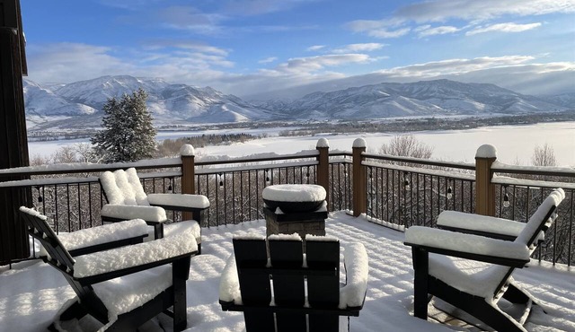 15 Acre Retreat Near Eden, Pickleball and Sauna
