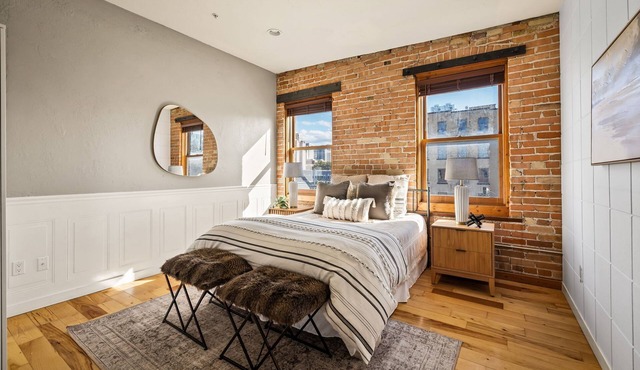 2-bedroom luxury apartment in Downtown Salt Lake City with AC