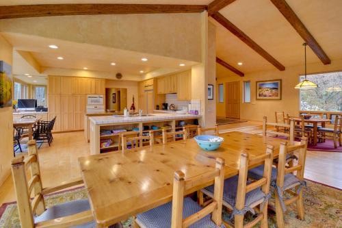 2 Mi to River Run Day Lodge: Family-Friendly Home in Sun Valley