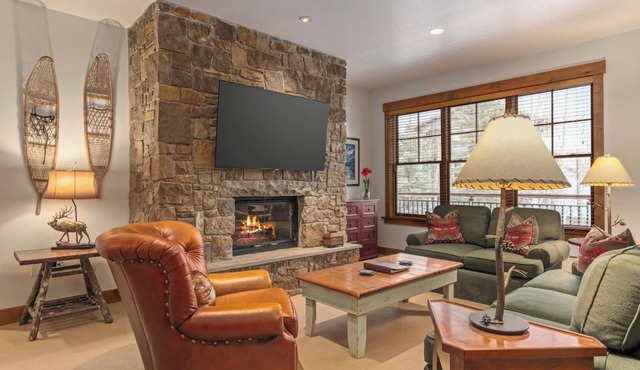 3-bedroom resort in terrific Teton Village with fitness room and AC
