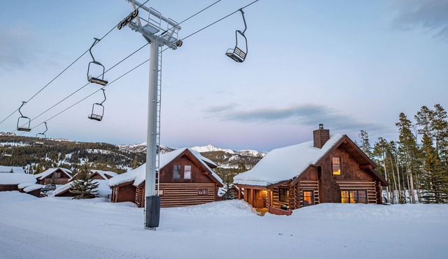 3 Red Cloud Loop - Ski in/out Family Cabin in Powder Ridge in Big Sky