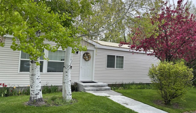 4th St. Hideaway- near Yellowstone, no cleaning fee