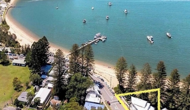 Absolute Beach Front House Panoramic Views 1 FREE NIGHT! in Patonga
