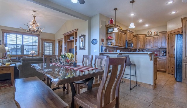 Affordable Luxury Condo Offering Deep Discount Monthly Winter Rates