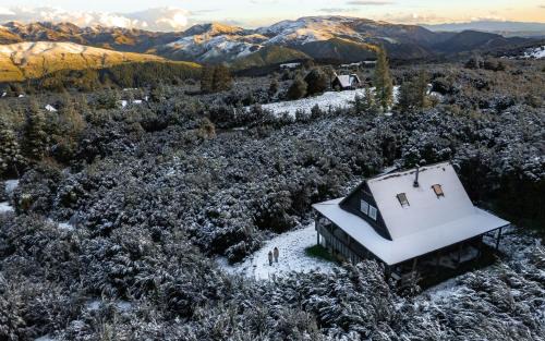Alpine Haven, Peaceful , Stunning Views - ML21396 in Lyford