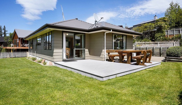 Alpine Peek - Hanmer Springs Holiday Home in Hanmer Springs