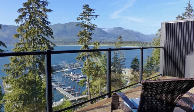 Amazing Oceanfront & Eagle Views! pet Friendly - 2 bath in Port Renfrew