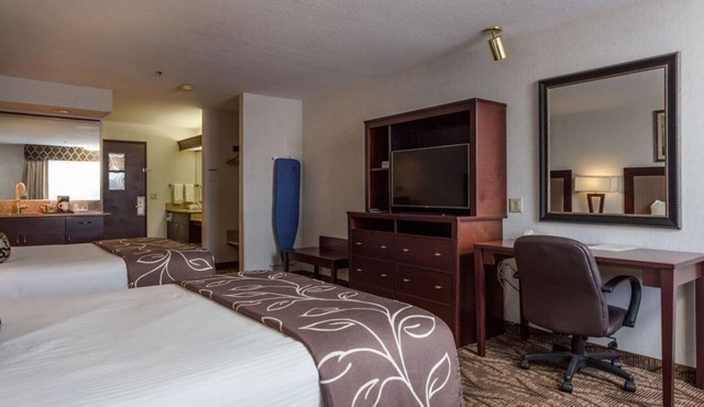 AMAZING UNIT! COMPLETE WITH SPA, POOL, HOT-TUB in Idaho Falls