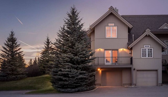 Après Chalet – Luxury Town Home off Ski Hill Rd