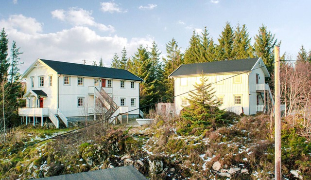 Awesome apartment in Sandstad with WiFi in Sandstad