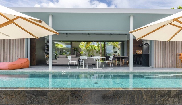 Bakea (1/4 Rooms) Luxury villa in Anse des Cayes