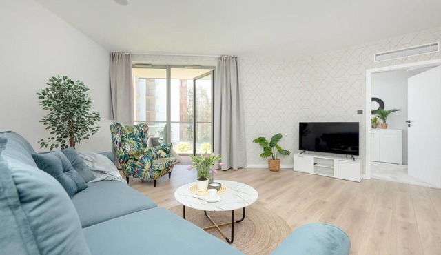 Beachfront apartment, indoor pool, sauna in Pobierowo