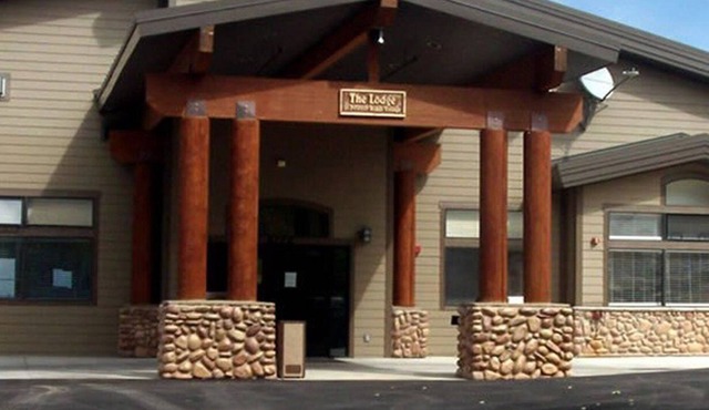 Beautiful 2 bedroom unit at resort, sleeps 9