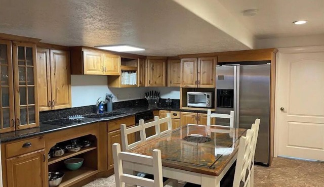 Beautiful, spacious 2-bedroom home in Kaysville