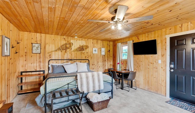 Bitterroot King Cabin