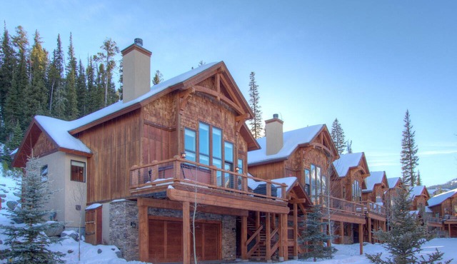 Black Eagle Retreat | Hot Tub Ski to Village Sleeps 12