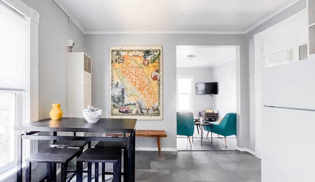 Blocks from River & DT Missoula! University apt now offering mid-term rentals!