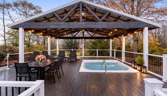 Blue Star #6 Location, Location 12 person hot tub! in Douglas