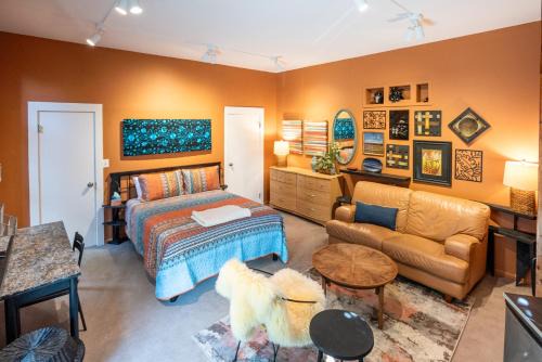 Boho Studio on 8th Ave West Queen Anne, Seattle in Seattle