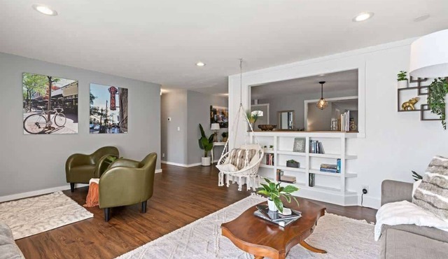 Boise Sunset District | BSU | 4 Bed + Guest House