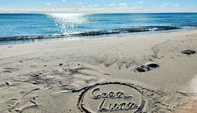 Casa Luna Beach House - Sugar Sand + Moonlit Views in Oscoda