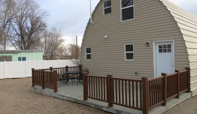 Charming 2-bedroom house in Lovell with AC, WiFi.