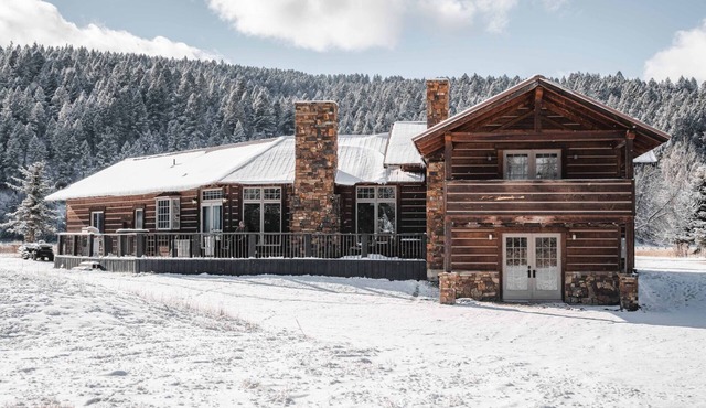 Charming Cabin on 12 River Front Acres in Swan Valley
