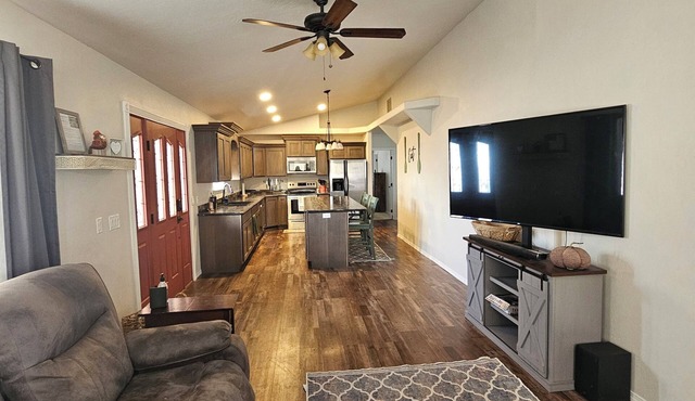 Charming Northern Idaho Getaway. A 4-bedroom house in Kamiah with AC and WiFi. in Kamiah