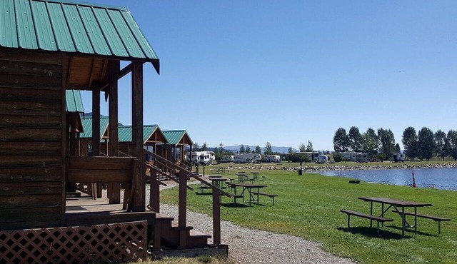 Charming Wooden Cabin with Fire Pit near West Yellowstone, Montana