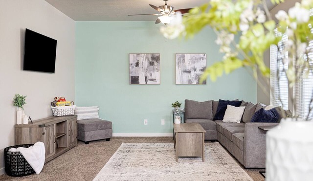 ❃Close to the POOL! 3BD/2BA! Close to BSU/Nampa/Kuna! Your Boise Vacation Spot!❃