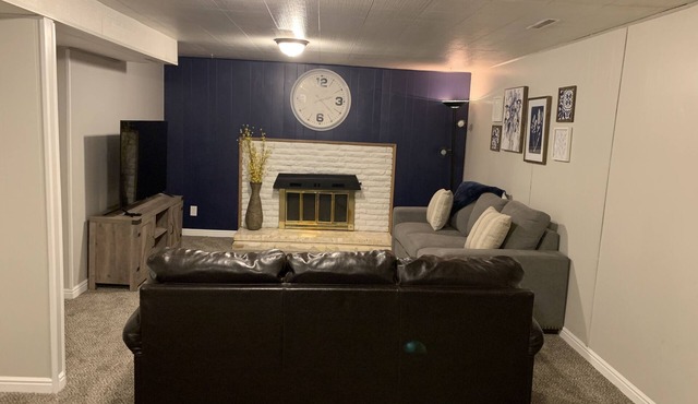 Comfortable, Beautifully Remodeled Apartment