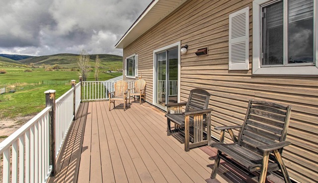 Condo w/Balcony, Fire Pit - 6 Mi to Bear Lake