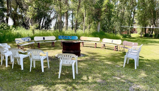 Country Farm Hide-a-way