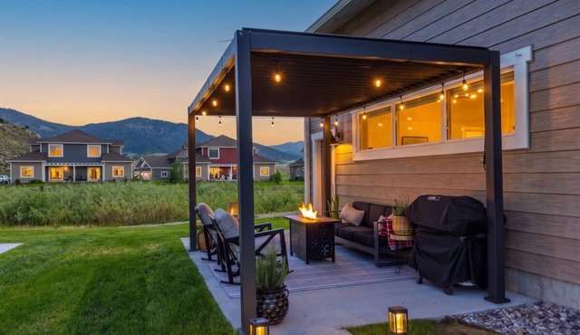 Cowboy Den by the Creek