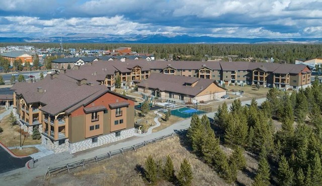 Cozy 1-bedroom condo in enchanting West Yellowstone with AC