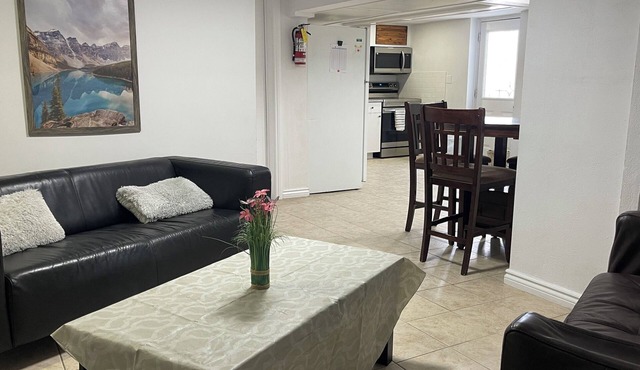 Cozy Albert St Retreat in Waterloo