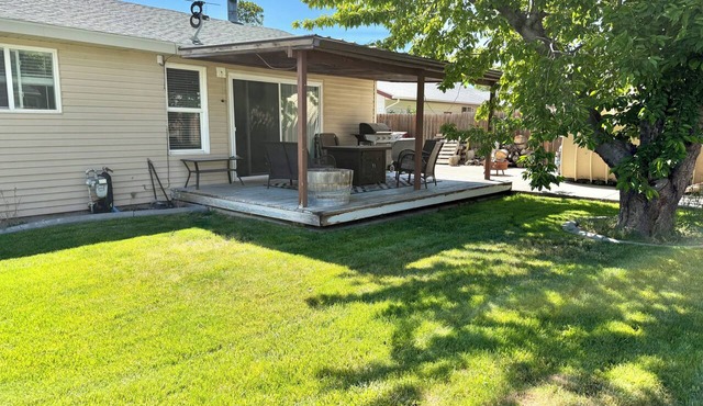 Cozy Botanical Retreat, Near Skiing, Restaurants & Yellowstone