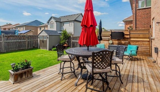 Cozy 1-bedroom with private washroom in a house in Bradford West Gwillimbury