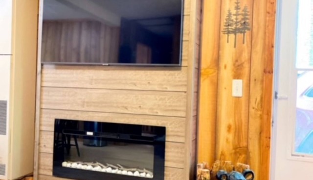 Cozy Cabin - In the Stix! Centrally located for Up North Fun in Thompsonville