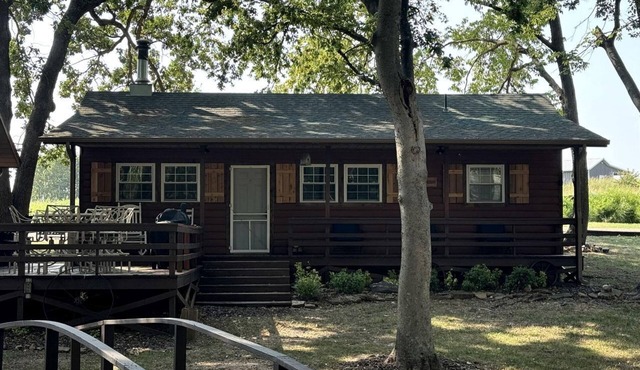 Cozy Cabin Perfect for Family Getaways in Afton, Oklahoma in Afton