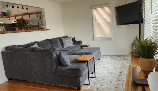 Cozy Comfy in Bourbonnais