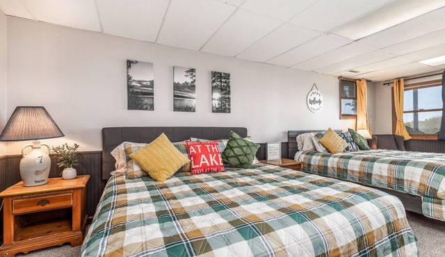 Cozy King + Queen Suite | Near Golf, Lake & Marina in Apple River