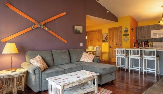 Cozy, Large, Colorful Condo at Big Sky Resort!